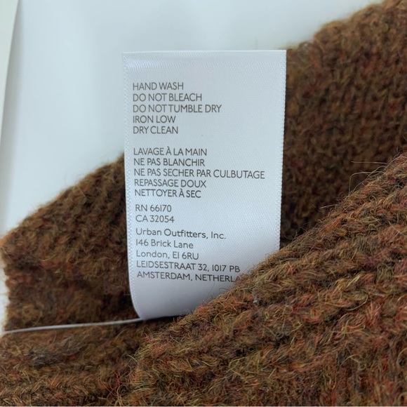 Urban Outfitters Jax Distressed Knit Beanie Slouchy Soft Wool Blend Brown Nwt - Picture 7 of 10